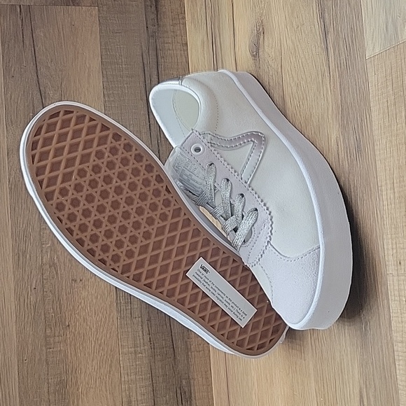 Van's Sport Low Brand new in the box authentic uper leather. - Picture 3 of 14